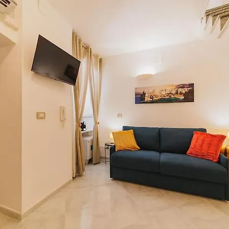 Vallisa 72 - Centro Storico Tatil Evi *