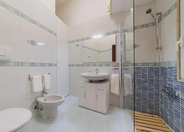 Vallisa 72 - Centro Storico Feriehus *